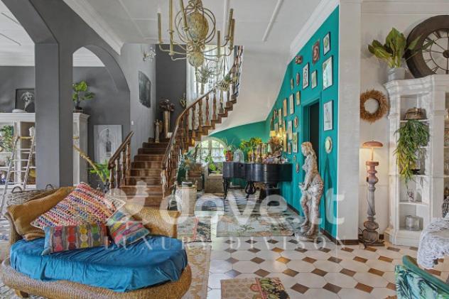 Villa di 550 m² con più di 5 locali in vendita a Poncarale