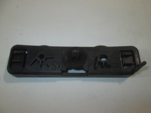 51839205 STAFFA SUPPORTO PARAURTI POSTERIORE LATO SINISTRO LANCIA YPSILON 5 PORTE 1.2 RICAMBIO USATO