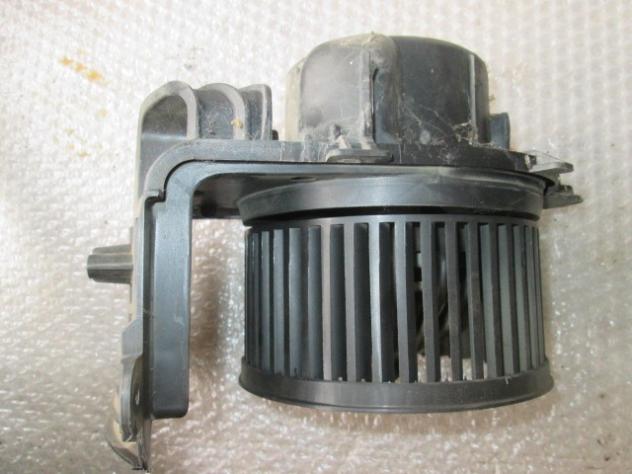 7701206550 VENTOLA MOTORINO VENTILAZIONE ABITACOLO RENAULT KANGOO 1.5 D 60KW 5M 4P (2004) RICAMBIO USATO VALEO X65P664064N