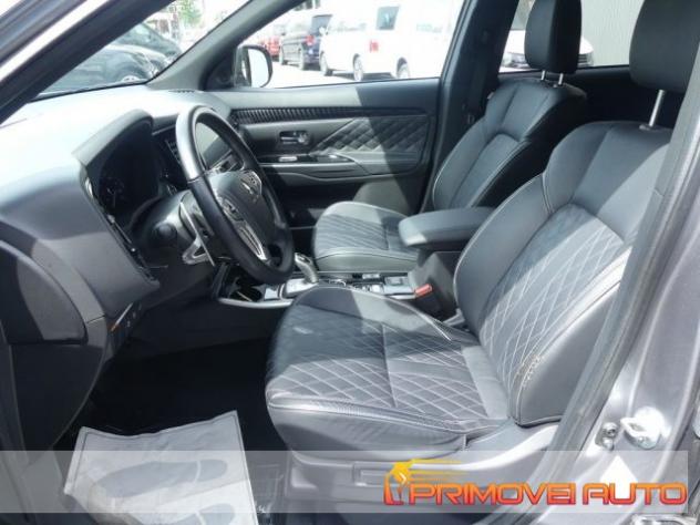 MITSUBISHI Outlander 2.4 MIVEC 4WD PHEV Intro Edition rif. 19505642 - Foto 2