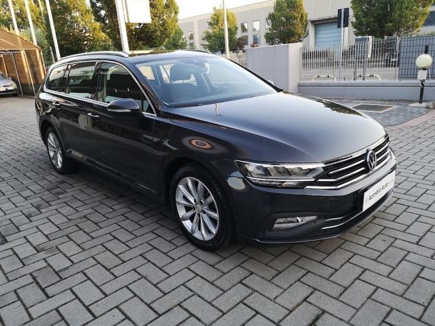 Volkswagen Passat Variant 2.0 TDI SCR EVO DSG Business - Foto 9