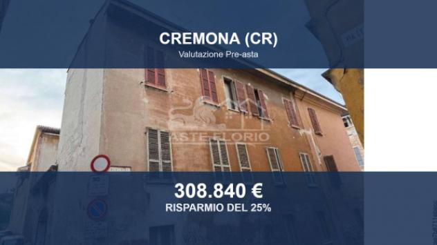 Immobile in asta di 416 m² con più di 5 locali in vendita a Cremona