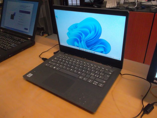 NOTEBOOK LENOVO MODELLO V14-IIL SCHERMO DA 14 POLLICI INTEL CORE I5 WIN 11 - Foto 2