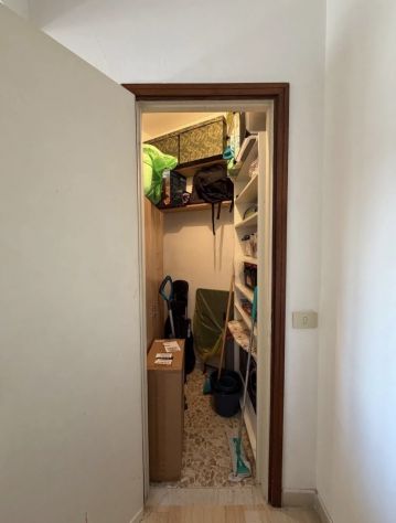 NUMIDIO QUADRATO TRILOCALE ARREDATO CON BALCONE