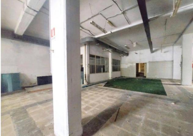 Immobile in asta di 670 m² con più di 5 locali in vendita a Roma - Foto 3