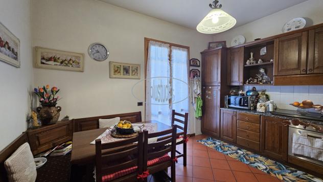 VILLA di 8 vani e di 243 mq (FIGLINE E INCISA VALDARNO) rif. V-2295 - Foto 2