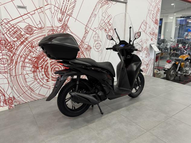 Honda SH 125 SH 125 SPORTY - bauletto keyless e parabrezza - YM 2026 - Foto 3