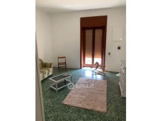 Affittasi via Leuca pressi Villa Bianca.