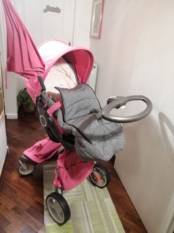 VENDO CARROZZINA PINK STOKKE TRIO - Foto 7