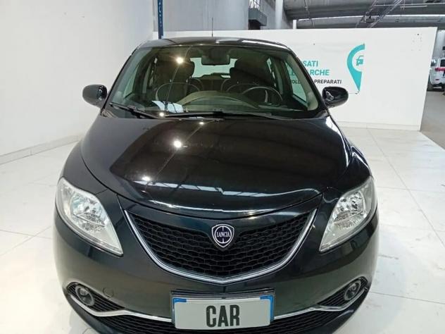 Lancia Ypsilon 1.2 69 CV 5 porte S&S Gold - Foto 2