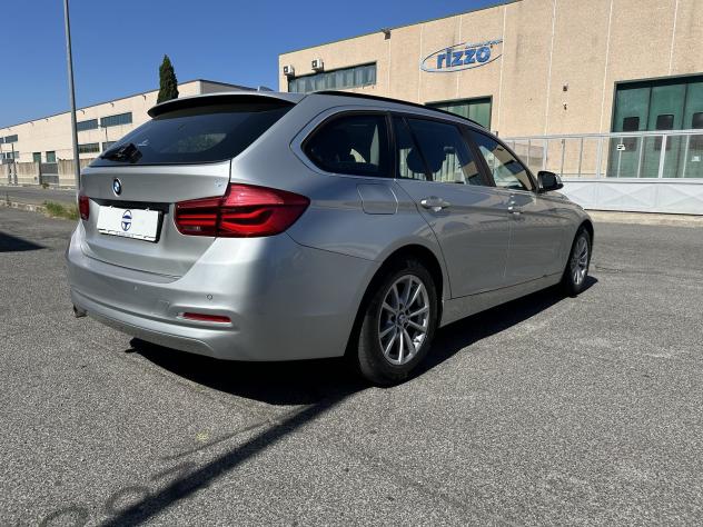 BMW Serie 3 318d Business Advantage Automatica 150cv - Foto 6