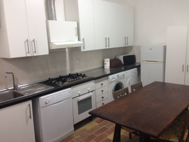 A 50 mt UNIV.MATRIMONIALE CON BAGNO E CUCINA PRIVATA - Foto 2