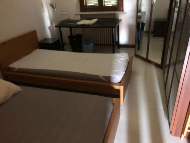 Affitto camera singola con 2 posti letto per Ragazze - Foto 3