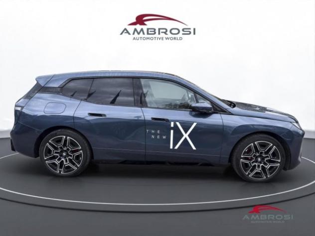 BMW iX xDrive45 Msport Pro Innovation Comfort Package rif. 23819379 - Foto 5