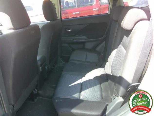 MITSUBISHI Outlander 2.2 DI-D 4WD Instyle 7 POSTI SOLO 120.000 KM rif. 23826286 - Foto 9
