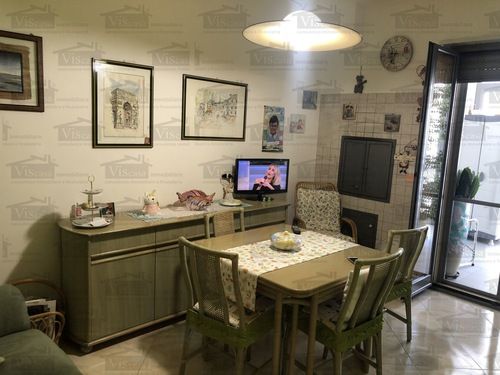 Rifinito pentavani indipendente doppi accessori con doppio box e tavernetta - Foto 4