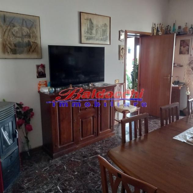 CAMINATE - VILLA IN COLLINA CON AMPIO TERRENO E SPLENDIDA VISTA - Foto 14