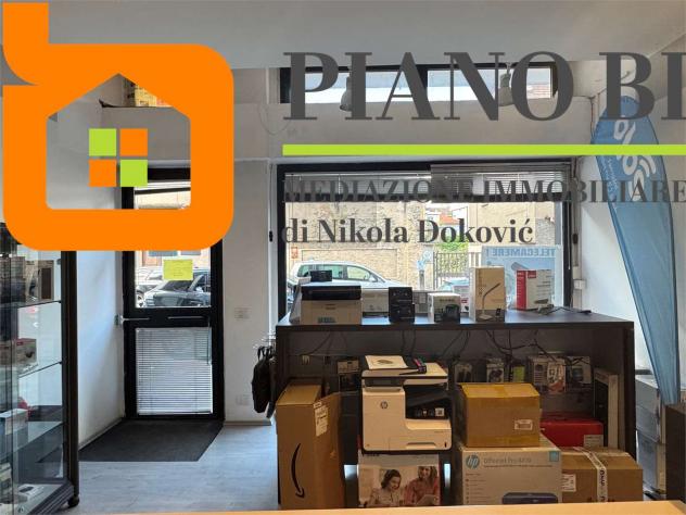 A000294 - SPAZIOSO NEGOZIO IN CENTRO CITTA' - Foto 7