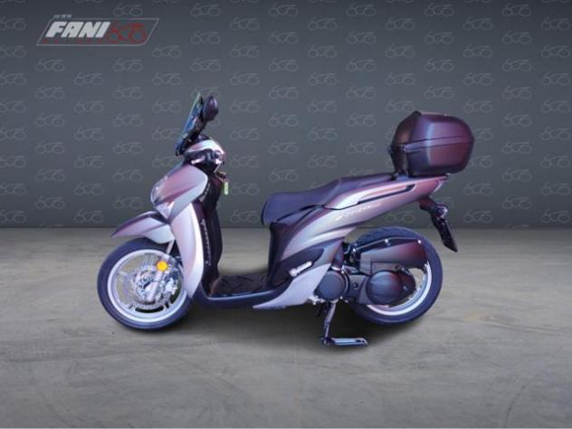 YAMAHA Xenter 125 2019 - Foto 4