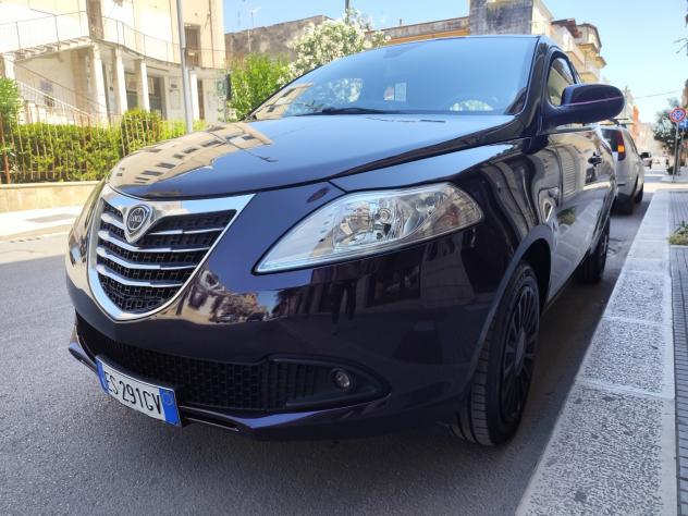 Lancia Ypsilon 1.2 BENZINA 69CV PERFETTA - Foto 3