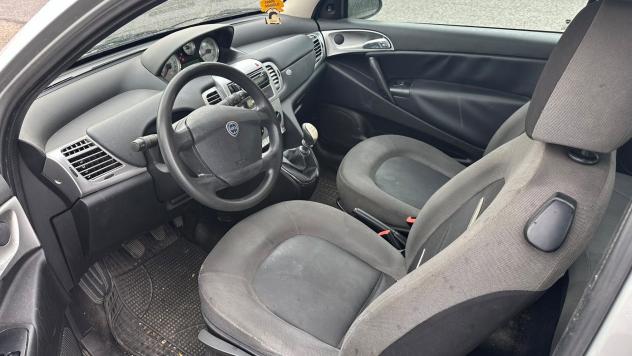 Lancia Ypsilon 1.2 ModaMilano - Foto 8