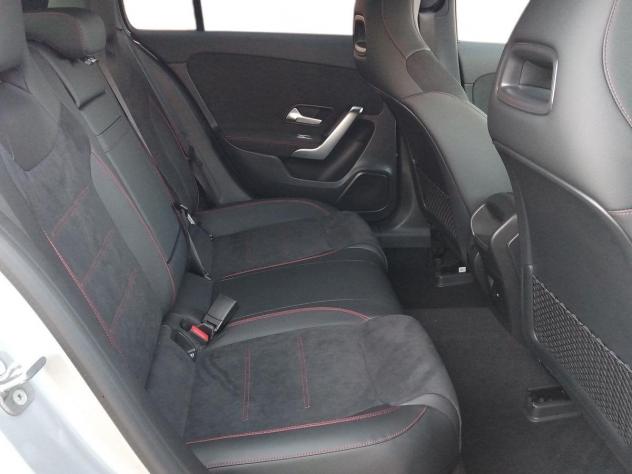 Mercedes-Benz Classe A - W177 2023 - A 180 d AMG Line Premium auto - Foto 7