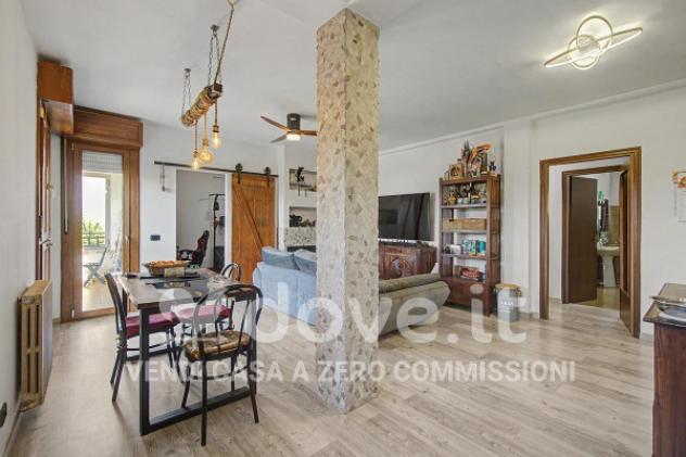 Appartamento di 117 m² con 5 locali e box auto in vendita a Ferrara