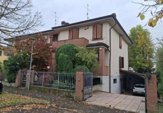 Immobile in asta di 198 m² con più di 5 locali e box auto in vendita a San Martino in Rio - Foto 6