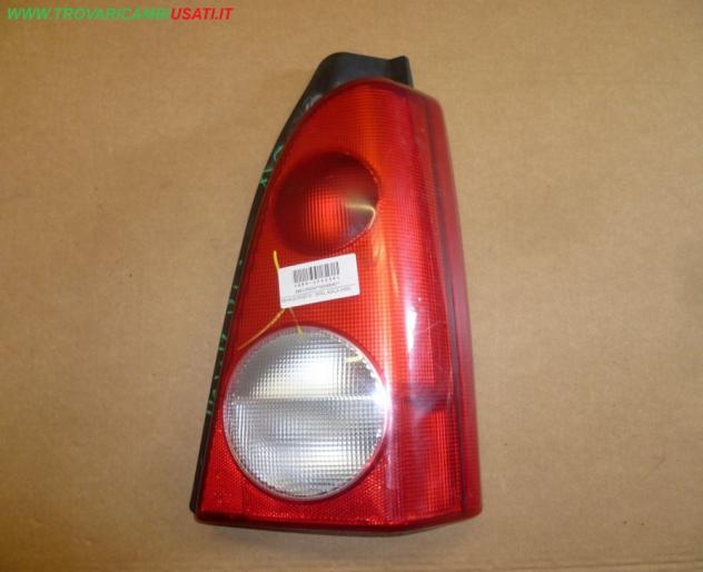 FANALE POST.D. OPEL AGILA (H00) 999-U56039 Parti elettriche Fanaleria Fanali Fanale post. dx. OPEL - AGILA A - 01-05-2000 - 01-02-2008, OPEL - AGIL