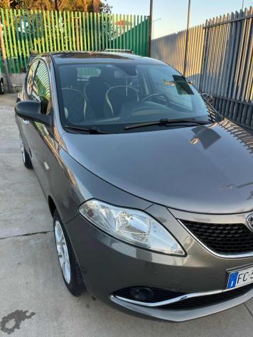LANCIA Ypsilon 0.9 TwinAir 85 CV 5 porte Metano Ecochic Platinum rif. 23193465 - Foto 6