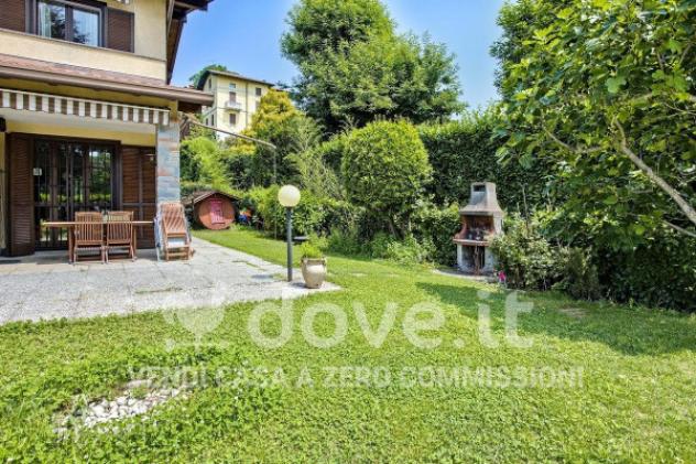 Villa di 150 m² con 4 locali e box auto in vendita a Besozzo - Foto 4