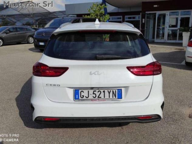 KIA Ceed SW / cee'd SW III 2022 SW 1.6 crdi mhev Business rif. 24038923 - Foto 5