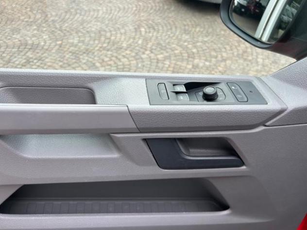 VOLKSWAGEN Caravelle 2.0 TDI 150CV PC Trendline rif. 23927363 - Foto 10