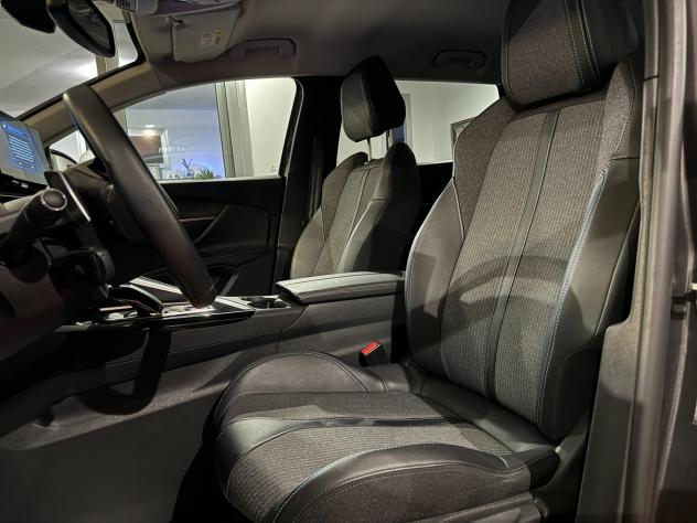 PEUGEOT 5008 1.5 BLUEHDI 130CV EAT8 7 POSTI ALLURE 2023 - Foto 7