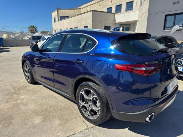 Alfa Romeo Stelvio 2.2 Turbo Diesel 180CV AT8 RWD Executive - Foto 4
