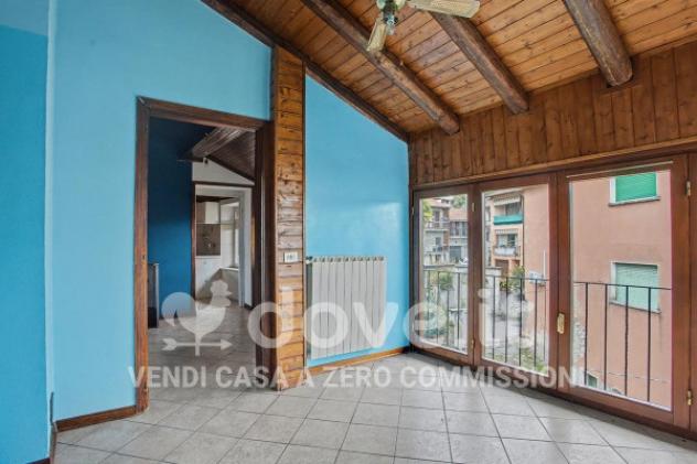 Appartamento di 161 m² con più di 5 locali in vendita a Caravate - Foto 11