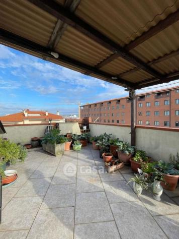 Livorno vendesi appartamento 4 vani 140 Mq