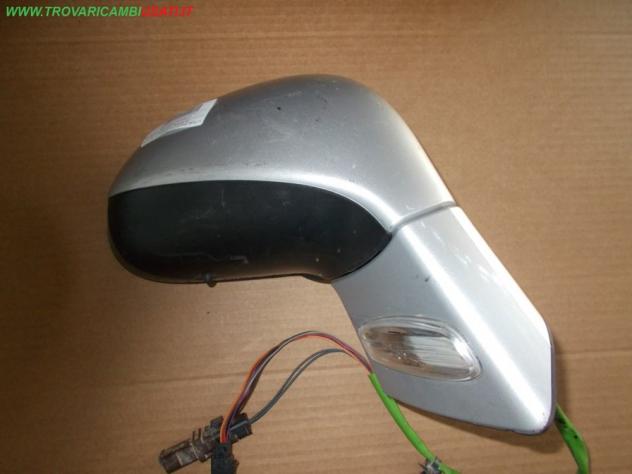 RETROVISORE EST. REGOLAZ. ELETTR. D. ARGENTO 2 SPINE (6FILI + 2 FILI) PEUGEOT 308 (T7) 5 porte  Vetri e Retrovisori  Cristalli  Retrovisori  Retroviso