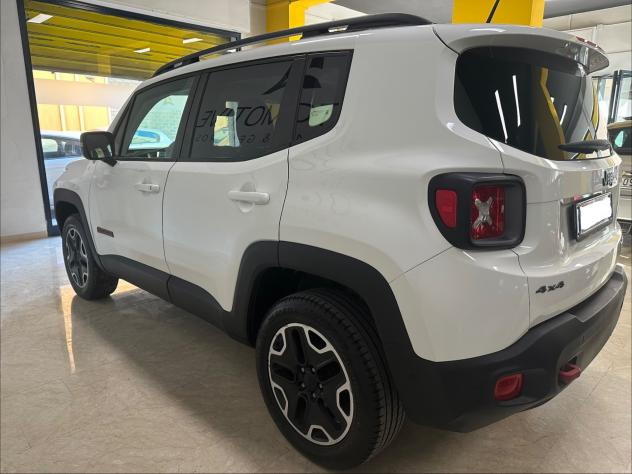 Jeep Renegade 2.0 Mjt 170CV 4WD Active Drive Low Trailhawk - Foto 5