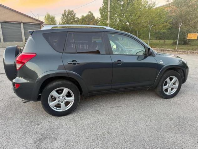 TOYOTA RAV 4 MY23 RAV4 2.2 D-4D 177 CV Luxury rif. 24065358 - Foto 10