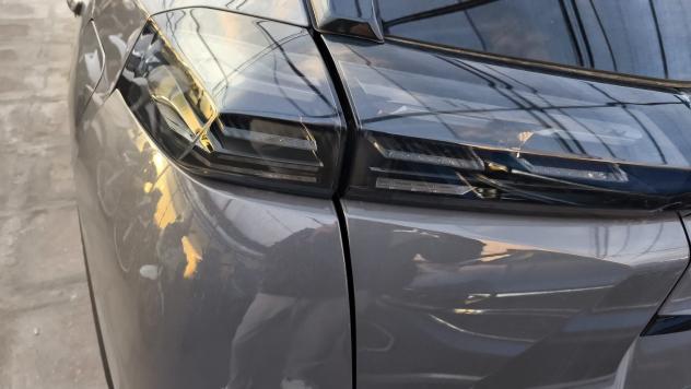 Peugeot 2008 1.2 PureTech 100 S&S Allure KM0 2025 - Foto 9