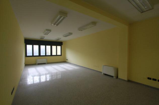 Immobile di 813 m² con 1 locale in affitto a Pero - Foto 12