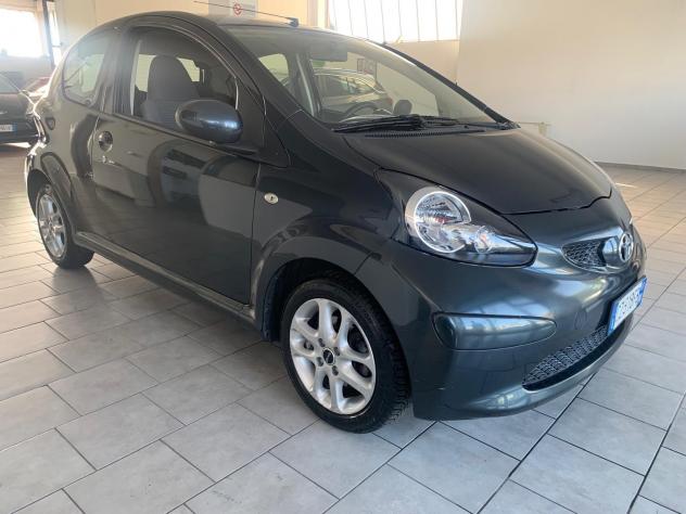 Toyota Aygo 1.0 12V VVT-i 3 porte Sol - Foto 2