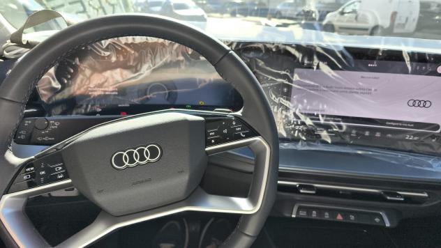 Audi Q3 SPB 40 TFSI quattro S tronic 2026 KM0 - Foto 6