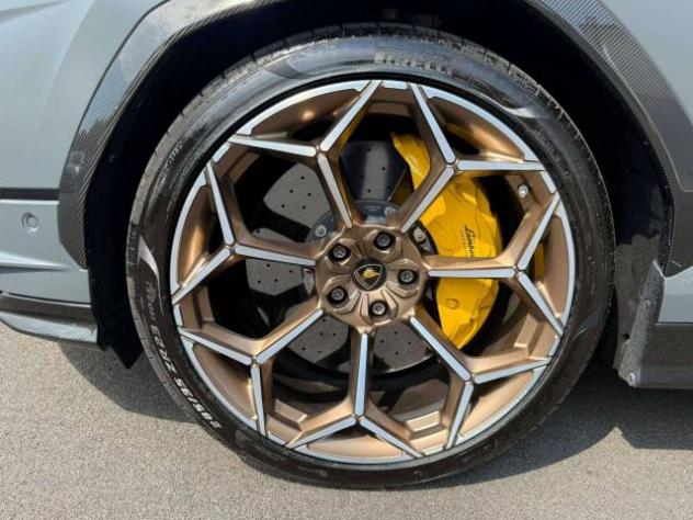 Lamborghini Urus PERFORMANTE 4.0 V8 auto COFANO CARBONIO/Akrapovich/B&O/FULL OPTIONAL/IVA ESPOSTA - Foto 8