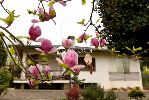 CASA INDIPENDENTE di 4 vani e di 380 mq (GODEGA DI SANT'URBANO) rif. GA8 - Foto 13
