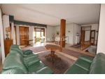 CASA INDIPENDENTE di 10 vani e di 300 mq (MONTEBELLUNA) rif. PE15