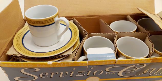Vecchio Servizio da caffè per 6 persone in porcellana fine marchio Master