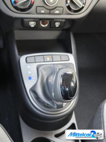 HYUNDAI i10 1.0 MPI AT Connectline rif. 24063604 - Foto 9