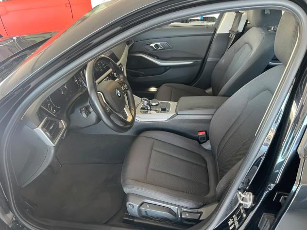 BMW Serie 3 318d Business Advantage - Foto 9